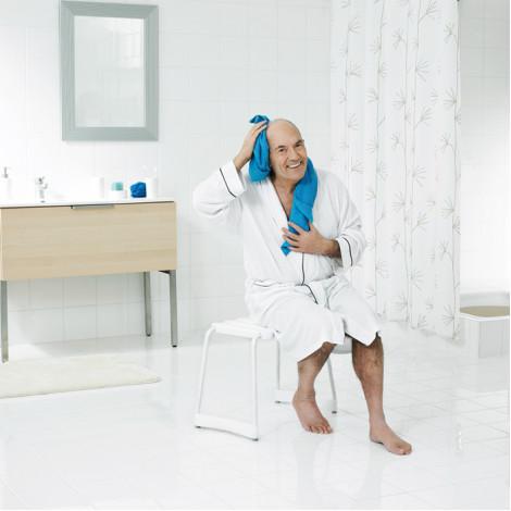 Табурет для ванны Ridder А00500101 белый купить в Москве по цене от 8740р. в интернет-магазине mebel-v-vannu.ru